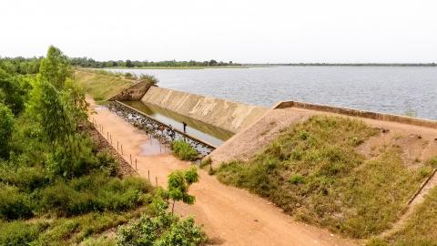 Africa : the idyllic prosect of irrigating the Sahel